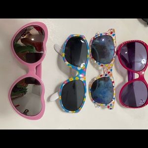 Used Sunglasses for kids, good condition.